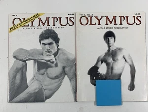 1970s 2x Olympus Magazines Vol 1. No. 2 &3 Gay Erotica -Deluxe Edition Colt - Foto 1 di 20