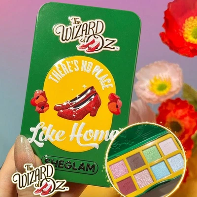 The WIZARD OF OZ - NO PLACE LIKE HOME Matte Glitter Foil Eyeshadow Palette - Image 1 of 4