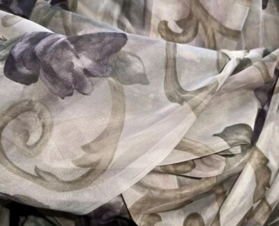 Un panel de cortina semi transparente vintage Crosscill Chambord Roses púrpura amatista Foto 1 de 2