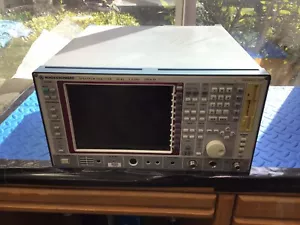 Rohde & Schwarz FSEA Spectrum Analyzer Not Working For Parts - Bild 1 von 7