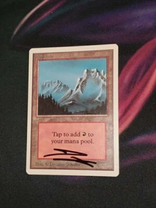 NM Unlimited Mountain (B) Magic MTG Card Douglas Schuler Signature Vintage - Picture 1 of 2