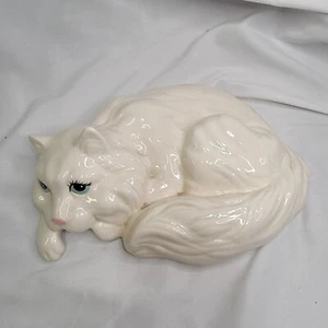 Vintage Keramik schlafende Katze weiß 10" L x 7" B x 3" H - Bild 1 von 5