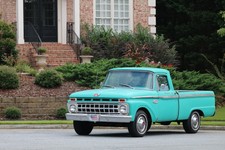 1965 Ford F-100 