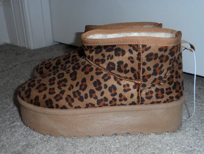 Cute Mudd size 7 brown animal print platform mini faux fur lined boots NWT - Image 1 of 4