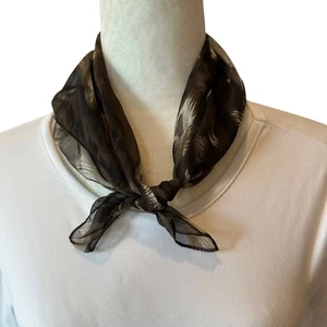 Bufanda cuadrada marrón crema de seda transparente poliéster 19 pulgadas ligera neutra - Imagen 1 de 9