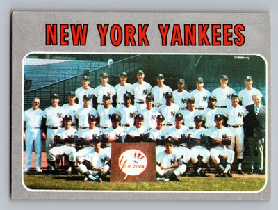 Tarjeta del equipo 1970 Topps #399 New York Yankees Foto 1 de 3