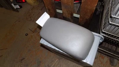 Console Front Floor Shift Without CD Player Fits 03-07 TAURUS 70095 - Image 1 of 2