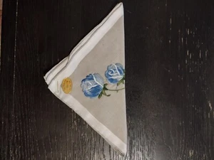 New Vintage All Cotton Embroidered Handkerchief Blue Flowers Made In Switzerland - Picture 1 of 5