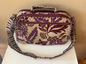 AVON TRAVEL BAG F3059011 - Picture 1 of 10