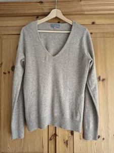 Marks & Spencer 100% Cashmere V Neck Jumper Beige , Pale Brown Size 16 - Picture 1 of 4