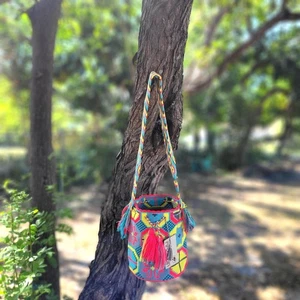 Colombiana 🇨🇴 Hecho a Mano Grande MUCHOS COLORES Wayuu Tribe Mochila Bucket Bolso Boho - Imagen 1 de 10