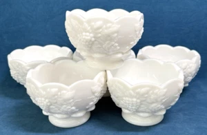 6 - Vintage Westmoreland Milchglas Cocktail / Obstschalen - Bild 1 von 4