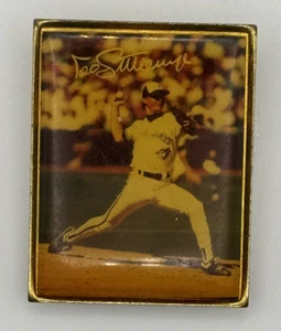 Vtg Toronto Blue Jays Baseball Todd Stottlemyre Photo w/Signature Hat/lapel pin - Picture 1 of 4