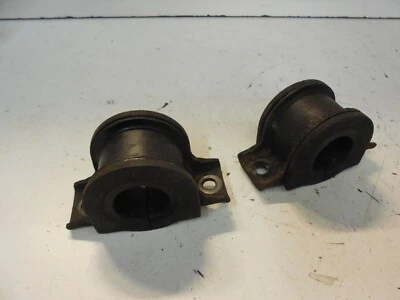 98-03 捷豹 XJR 增压前摇摆稳定杆衬套安装支架 — 第 1/4 张图片