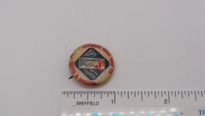 Vintage Hayward Bros. Shoe Co. Omaha & Boston Advertising Pin Button - Picture 1 of 3