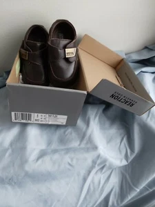 NEW Kenneth Cole Reaction Shoes Brown Tiny Flex Boys Leather Loafer Size 5M - Picture 1 of 3