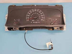 2000 LINCOLN TOWN CAR USED INSTRUMENT CLUSTER P#F8VF-10849-AA - Foto 1 di 7