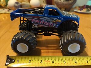 Hot Wheels Monster Jam 1:24 The Patriot 2014 Large 10th Year Anniversary
