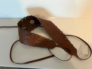 New York & Co breiter brauner Bindegürtel mit Cut Outs Neu mit Etikett Orig 32,99 $ - Bild 1 von 6