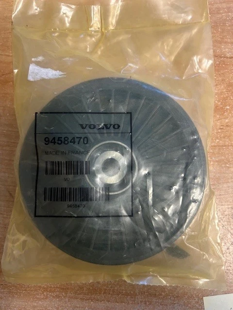 VOLVO New Genuine Factory Idler Pulley 9458470. C70/S40/S60/S70/S80/V40/V70/XC90 - Image 1 of 1