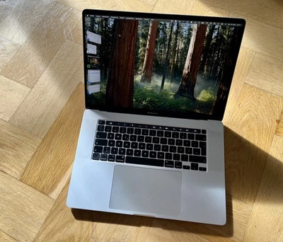 Macbook pro 16 zoll 2019, 16GB, 512GB SSD, silber - Bild 1 von 4