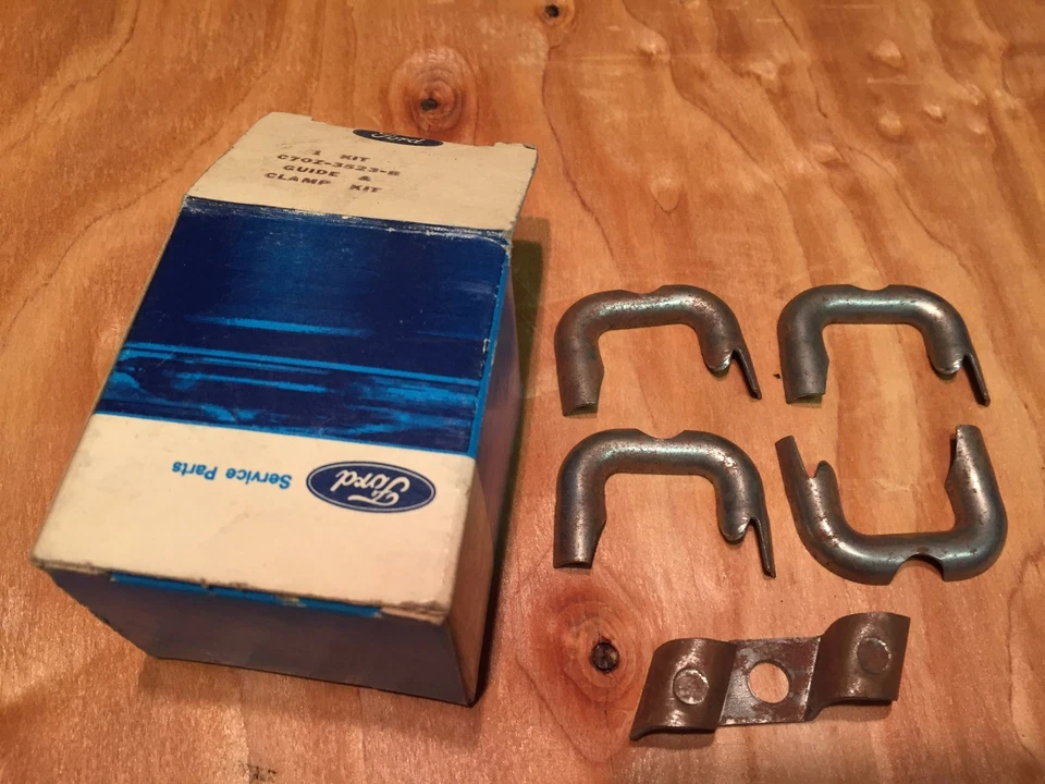 1967 1968 FORD FAIRLANE GT 500 NOS KIT DE GUIA DE DIREÇÃO E BRAÇADEIRA C7OZ-3523-B - Imagem 1 de 1