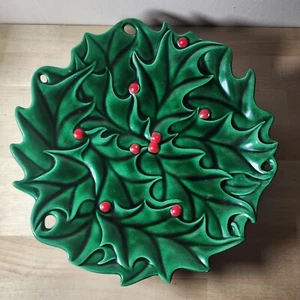 Atlantic Mold Ceramic Christmas Serving Plate Or Hanging Plate Leaves & Berries - Picture 1 of 6