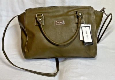 BOLSO DE MANO NINE WEST MONEDERO ROMY OKRA VERDE OLIVA NUEVO CON ETIQUETAS VENTA AL POR MENOR - $89 Foto 1 de 4