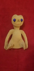 Vintage 1982 SHOWTIME Kamar 8" E.T. Extra Terrestrial Plush Stuffed Animal Doll - Imagen 1 de 2