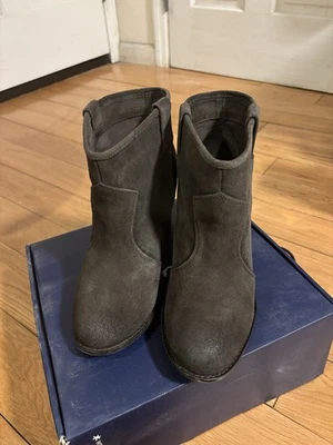 Splendid Sz8.5 Lakota Suede Gray Pull On Ankle Boots Block Heel New In Box - Image 1 of 4