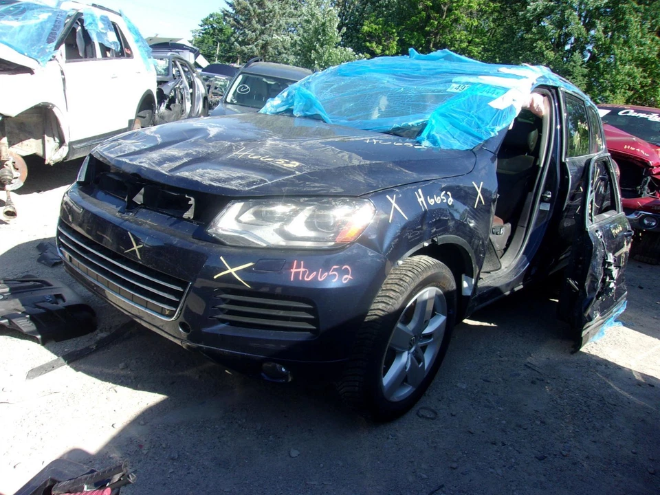 Brazo de control inferior inferior delantero izquierdo usado se adapta a: Volkswagen Touareg 2014 aluminio Foto 1 de 4