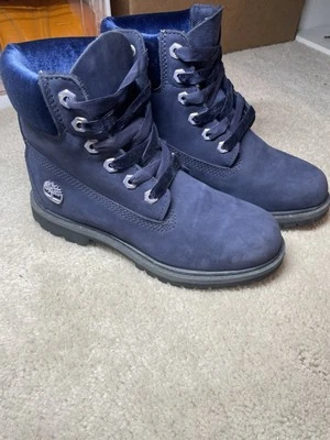 Botas para mujer Timberland talla 6 terciopelo azul marino nobuck impermeables premium A1KC5 Foto 1 de 4