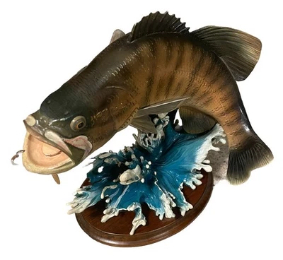Escultura de pez George Kruth bajo boca grande SWIFT ATTACK Danbury como nuevo Foto 1 de 4