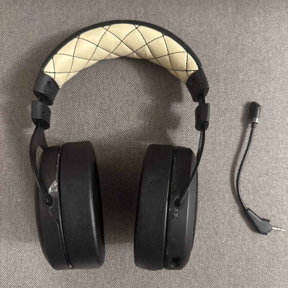 Corsair HS70 Pro Wireless Gaming Headset – NO dongle.  - Image 1 of 4