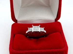 Natürlicher quadratischer Diamant-Verlobungsring mit drei Steinen 10 kt Weißgold Größe 7,5 - Bild 1 von 9