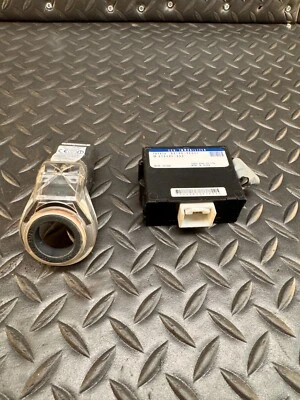 2001-2003 LEXUS LS430 SEDAN TRANSPONDER IMOBILIZADOR MÓDULO DE CONTROLE FABRICANTE DE EQUIPAMENTO ORIGINAL - Imagem 1 de 4
