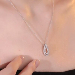 18k white gold made with SWAROVSKI crystal pear shape tear drop pendant necklace - Picture 1 of 6