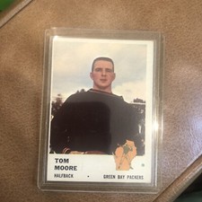 1961 Fleer - #91 Tom Moore (RC)