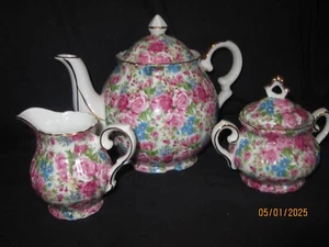 Teiera in porcellana fiorita Chintz design con panna e zucchero con coperchio - Foto 1 di 2