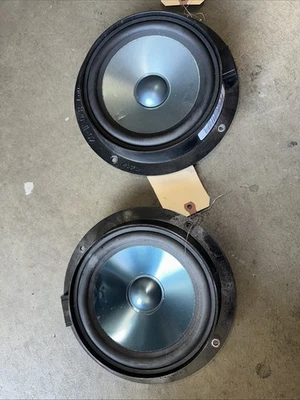 06-13 Juego de altavoces de sonido de audio traseros izquierdo y derecho Mercedes W164 ML350 OEM Foto 1 de 4