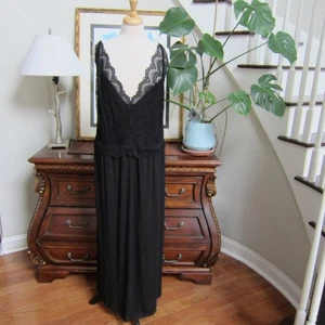 Amoureuse Lace Trim Full Length Nightgown Adjustable Straps Black Plus Size 4X - Picture 1 of 8