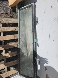 International Scout Front Widshild Fold Down Frame Glass Is No Good Rubber Is... - Bild 1 von 15