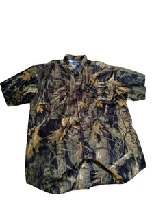 Columbia PFG Camo Print Fishing Shirt Size L Short Sleeve Vented Button Front - Picture 1 of 6