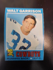 1971 Topps Walt Garrison football card #8