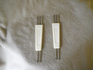 TWO BOND CLASSIC KNITTING MACHINE TRANSFER TOOLS TWO AND THREE PRONG ENDS - Picture 1 of 4
