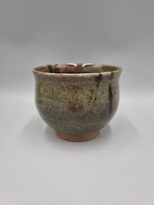 A Studio Pottery Footed Tea Bowl, Yunomi, Fau Follet', Signed. - Picture 1 of 11