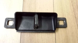 Audi A4 Kofferraumdeckelverriegelung 8D9827563 - Bild 1 von 2