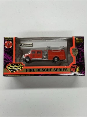 Литой грузовик Road Champs серии Fire Rescue International масштаб 1:64 St. Louis Fire - Изображение 1 из 3
