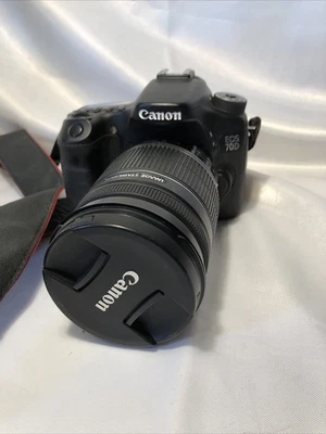 Canon EOS 70D 20.2MP Digital SLR Camera Black with Canon 18-200mm Lens - Image 1 of 4
