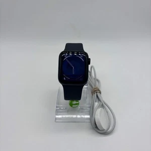 GPS Only Apple Watch SE 2nd Gen 40MM Midnight Aluminum Black Sport Band - Photo 1 sur 7
